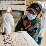 Local workers from the Anapqui cooperative at a regional cleaning factory. PHOTO: Vitaliy Prokopets