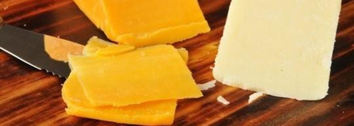 Yellow Cheese vs. White Cheese: What's the Difference?