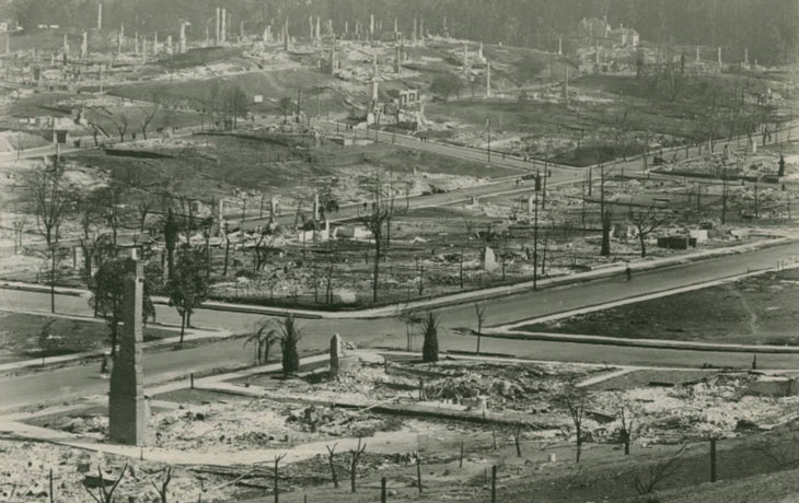 Destruction caused by the Berkeley fire of September 17, 1923. 
