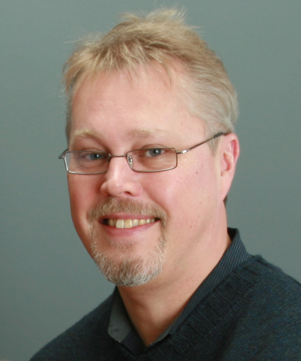 headshot of professor Anders Naar