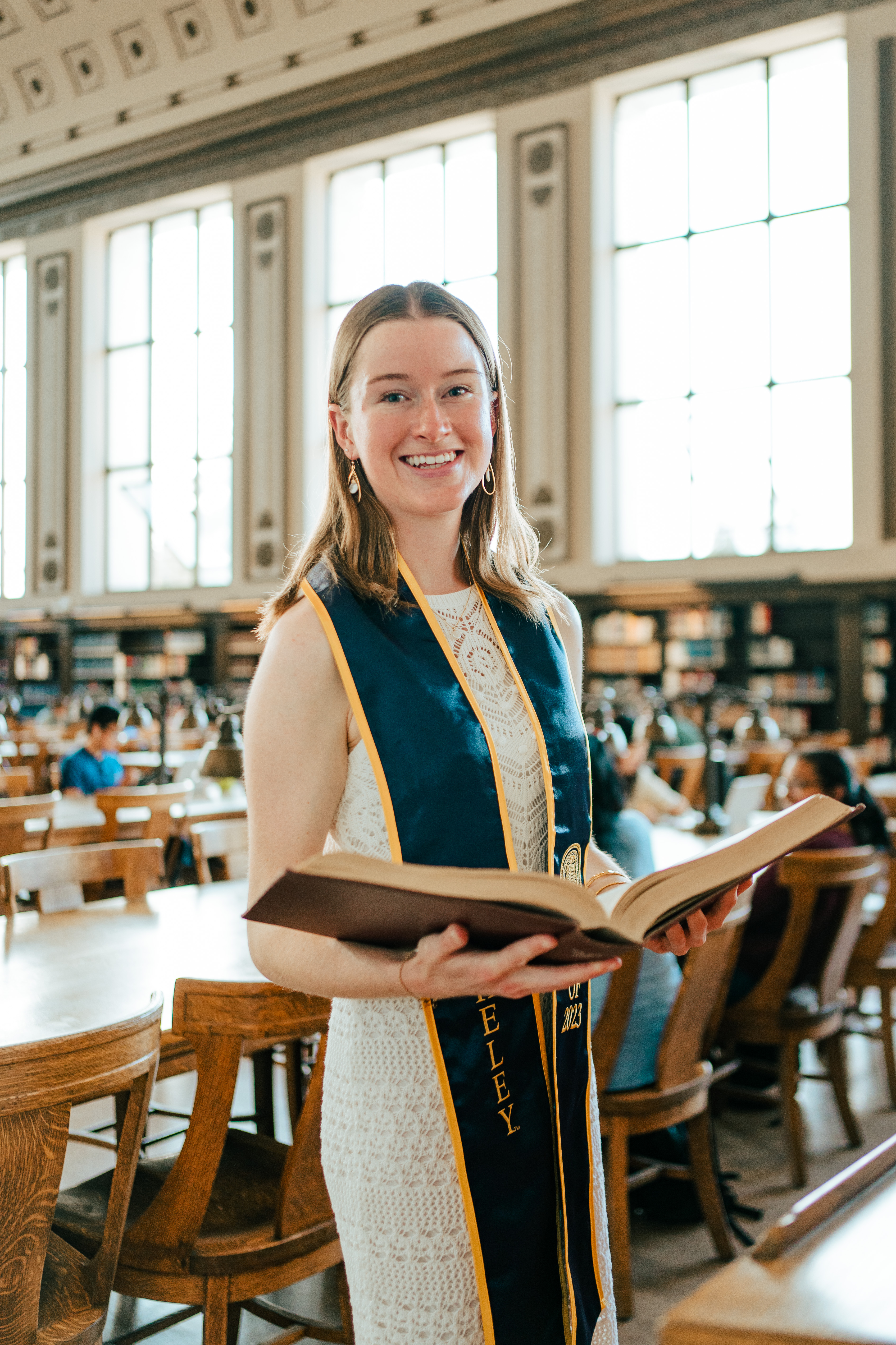 Graduation image of Rosie Ward 